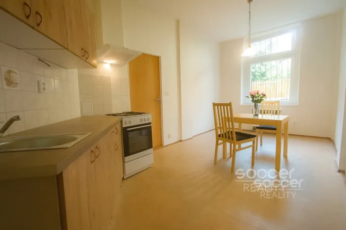 Pronájem bytu 1+1, Praha - Kobylisy, Čimická, 42 m2