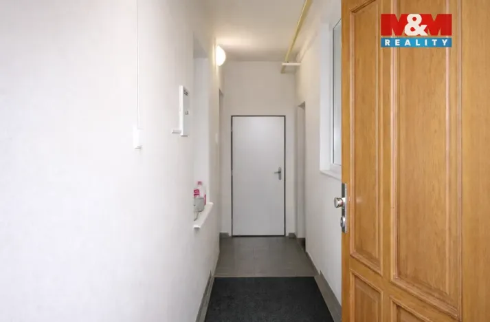 Pronájem kanceláře, Plzeň, Bělohorská, 13 m2