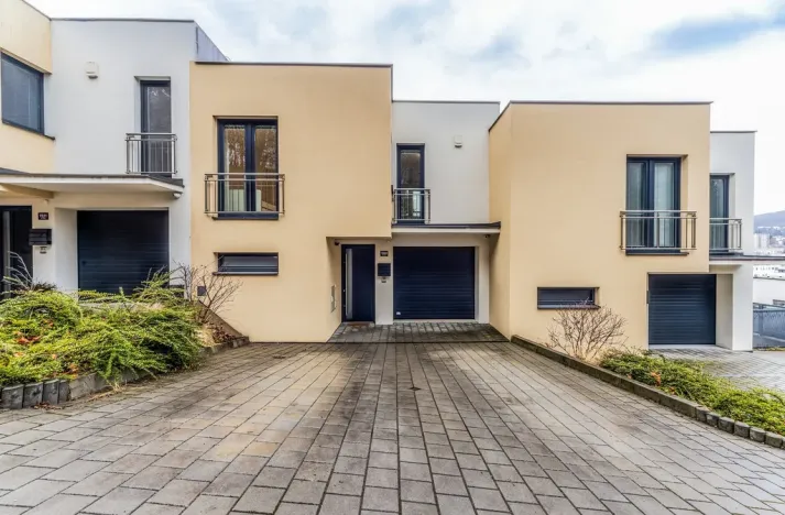 Pronájem rodinného domu, Zlín, Pod Stráněmi, 234 m2