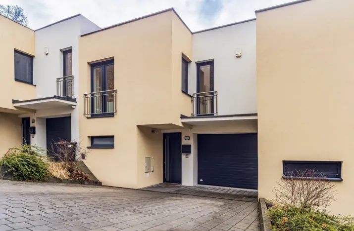 Pronájem rodinného domu, Zlín, Pod Stráněmi, 234 m2