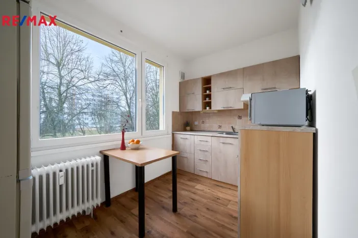 Prodej bytu 1+1, Trutnov - Horní Staré Město, Rozmarýnová, 32 m2