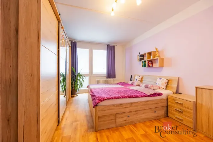 Prodej bytu 3+1, Hradec Králové - Nový Hradec Králové, třída Edvarda Beneše, 98 m2