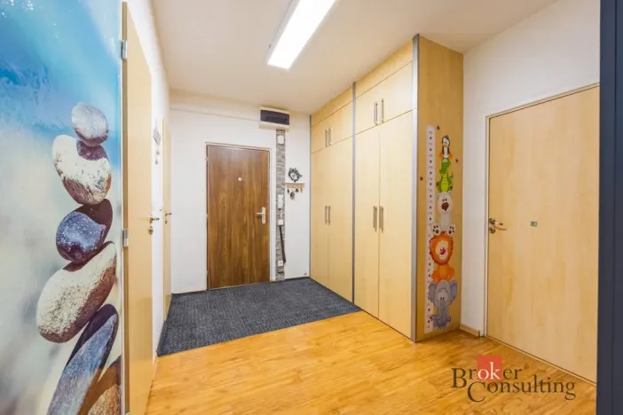 Prodej bytu 3+1, Hradec Králové - Nový Hradec Králové, třída Edvarda Beneše, 98 m2