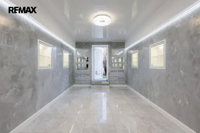 Prodej obchodního prostoru, Karlovy Vary - Rybáře, Konečná, 72 m2