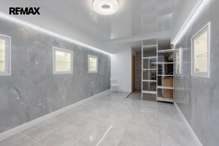 Prodej obchodního prostoru, Karlovy Vary - Rybáře, Konečná, 72 m2