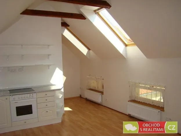 Pronájem bytu 1+kk, Čelákovice, Sokolovská, 33 m2