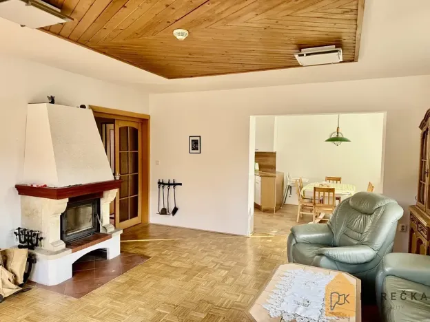 Prodej chalupy, Karlovice, 195 m2