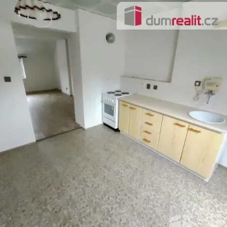 Pronájem bytu 1+1, Děčín - Děčín II-Nové Město, Kamenická, 42 m2