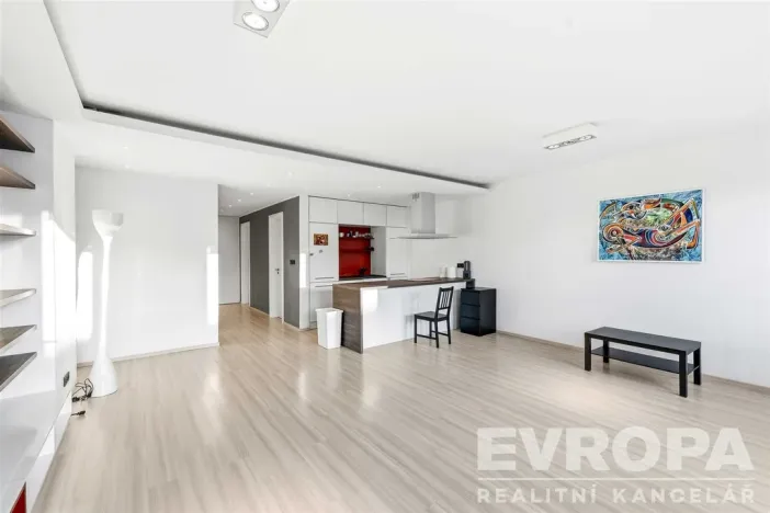 Pronájem bytu 2+kk, Praha, Zakšínská, 80 m2