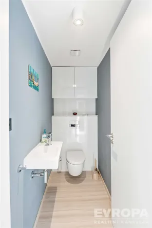 Pronájem bytu 2+kk, Praha, Zakšínská, 80 m2