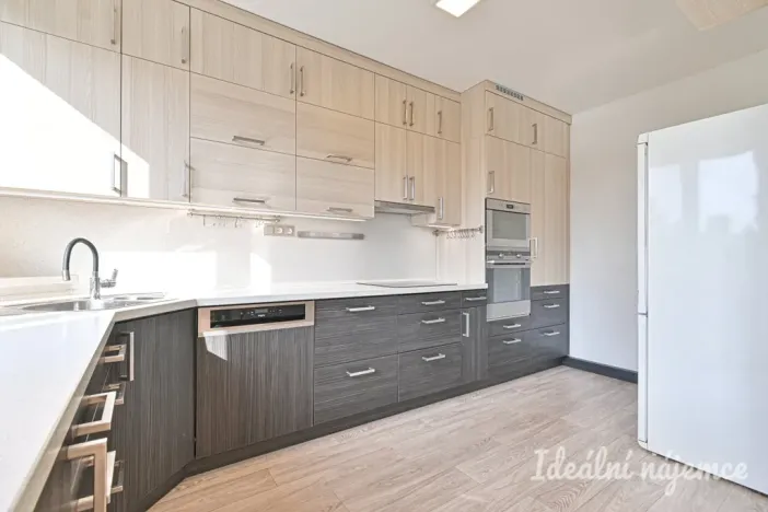 Pronájem bytu 3+1, Brno, Zikova, 74 m2