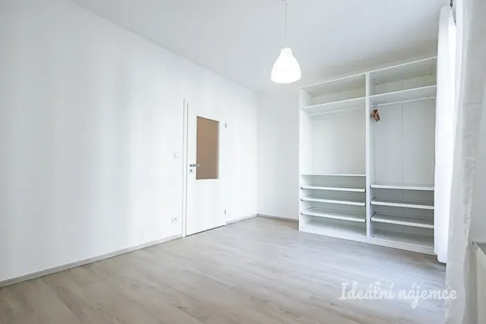 Pronájem bytu 2+kk, Praha - Kunratice, Pod Haltýřem, 47 m2