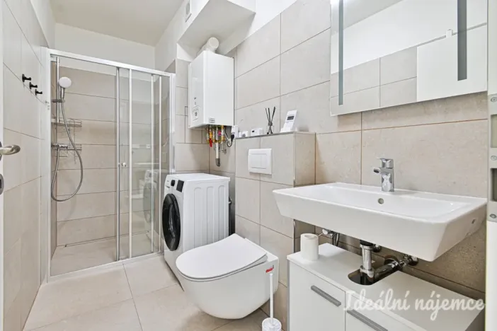 Pronájem bytu 1+kk, Brno, Stejskalova, 31 m2