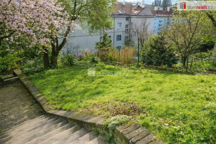 Pronájem bytu 1+kk, Praha - Smíchov, Mošnova, 62 m2