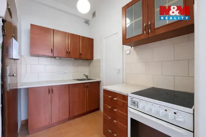 Pronájem bytu 1+kk, Praha - Vršovice, Ruská, 35 m2