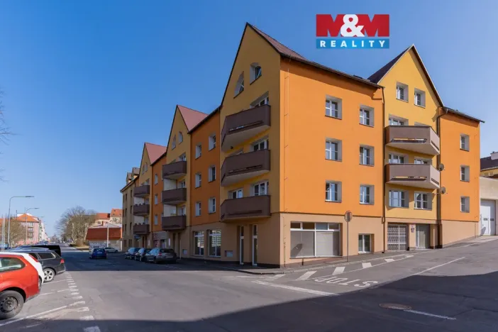 Prodej obchodního prostoru, Cheb, Na Hradčanech, 300 m2