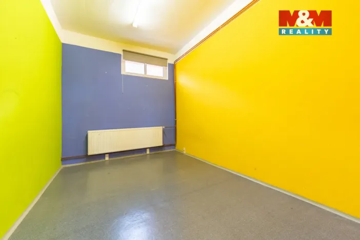 Prodej obchodního prostoru, Cheb, Na Hradčanech, 300 m2