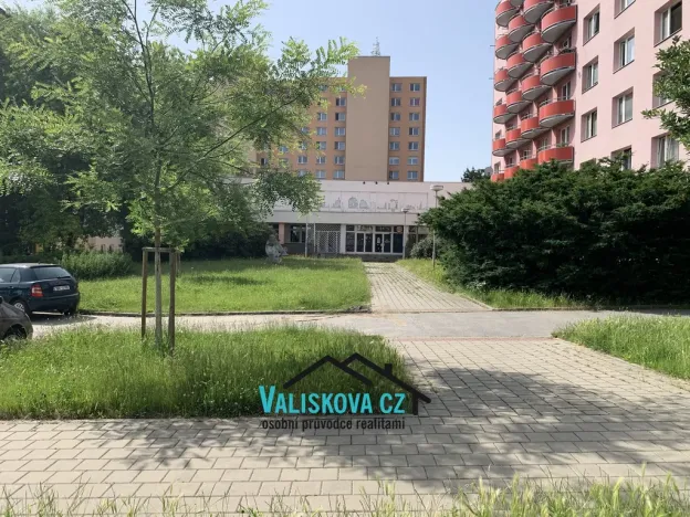 Pronájem obchodního prostoru, Kroměříž, Oskol, 450 m2