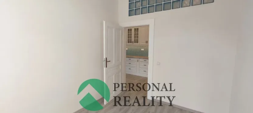 Pronájem bytu 3+kk, Praha - Karlín, Urxova, 67 m2