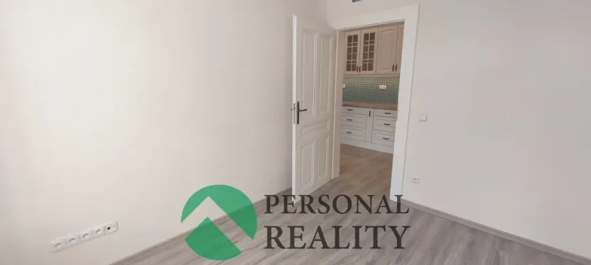 Pronájem bytu 3+kk, Praha - Karlín, Urxova, 67 m2