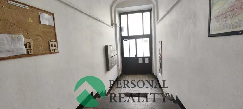 Pronájem bytu 3+kk, Praha - Karlín, Urxova, 67 m2