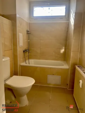 Pronájem bytu 2+1, Chomutov, náměstí 1. Máje, 61 m2