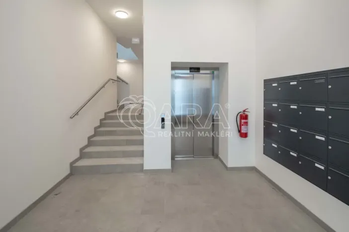 Pronájem bytu 2+kk, Praha - Ďáblice, Oldřichovská, 49 m2