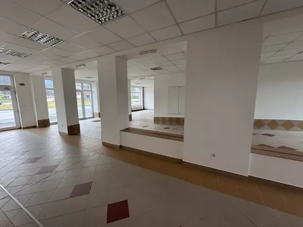 Pronájem obchodního prostoru, Jeseník, nám. Svobody, 232 m2