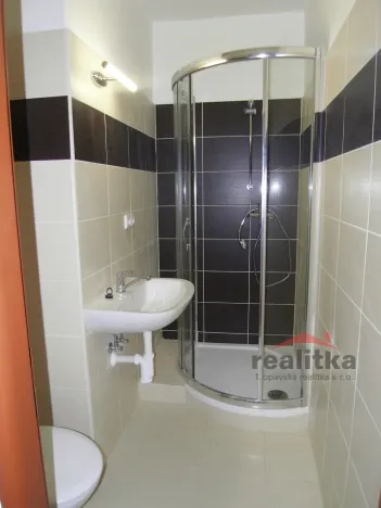 Pronájem bytu 1+kk, Opava - Komárov, Podvihovská, 25 m2