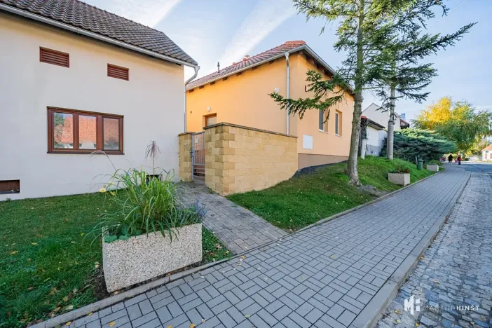 Pronájem výrobních prostor, Zlonín, Hlavní, 50 m2