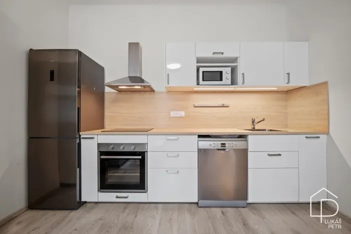 Prodej bytu 2+kk, Praha - Vysočany, Na břehu, 50 m2