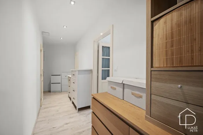 Prodej bytu 2+kk, Praha - Vysočany, Na břehu, 50 m2