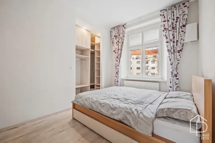 Prodej bytu 2+kk, Praha - Vysočany, Na břehu, 50 m2