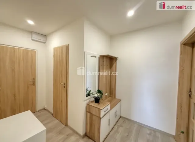 Prodej bytu 2+1, Ústí nad Labem - Střekov, Tolstého, 64 m2