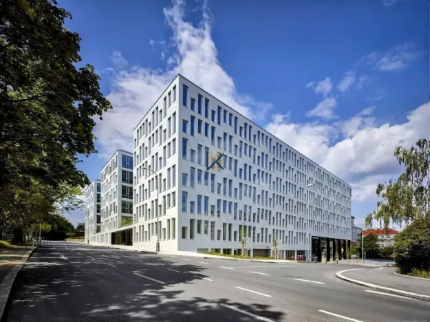 Pronájem kanceláře, Praha - Dejvice, Generála Píky, 620 m2