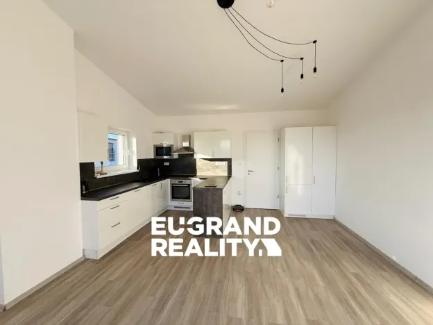 Prodej bytu 3+kk, Rožnov pod Radhoštěm, Písečná, 76 m2