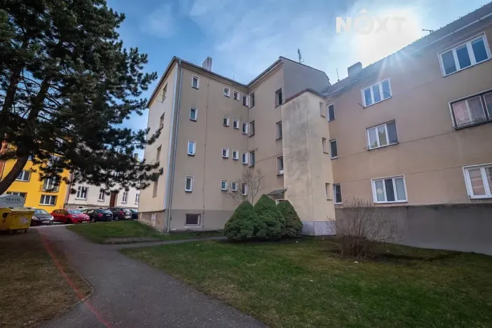 Prodej bytu 2+1, Jindřichův Hradec, Tovární, 73 m2