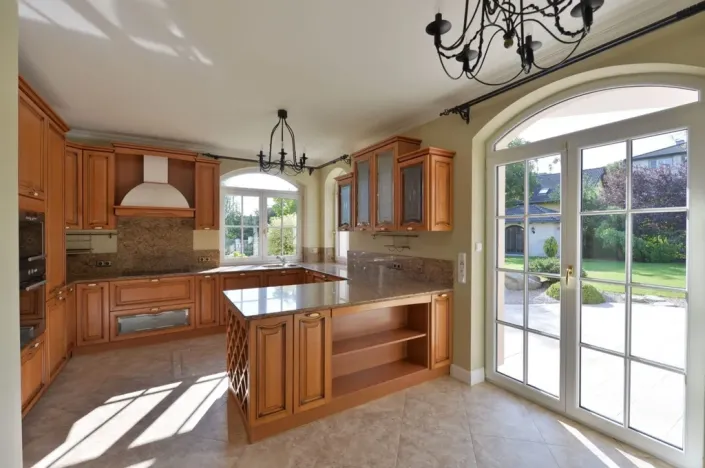 Pronájem rodinného domu, Praha - Nebušice, Spojová, 300 m2