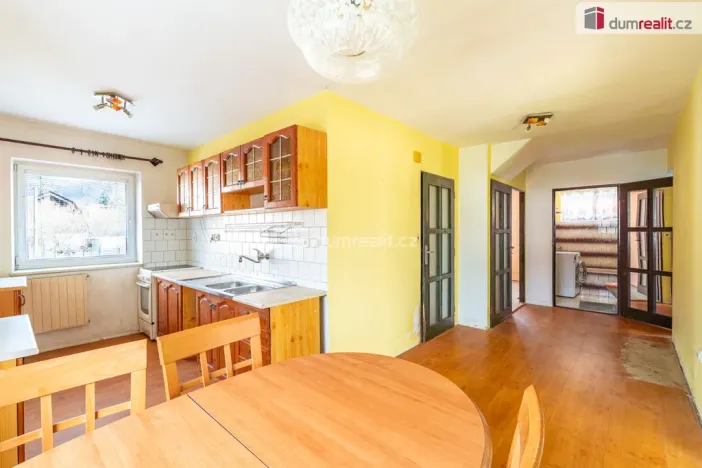 Prodej rodinného domu, Karlovice, 220 m2