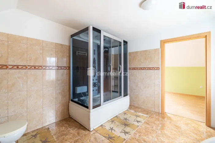 Prodej rodinného domu, Karlovice, 220 m2