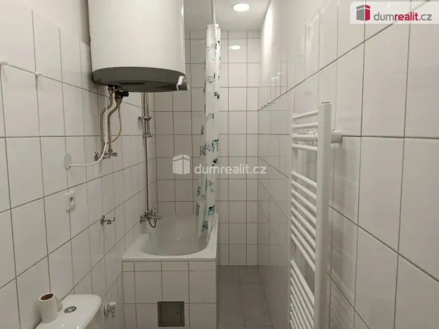 Pronájem bytu 1+kk, Praha - Bubeneč, Ve struhách, 21 m2