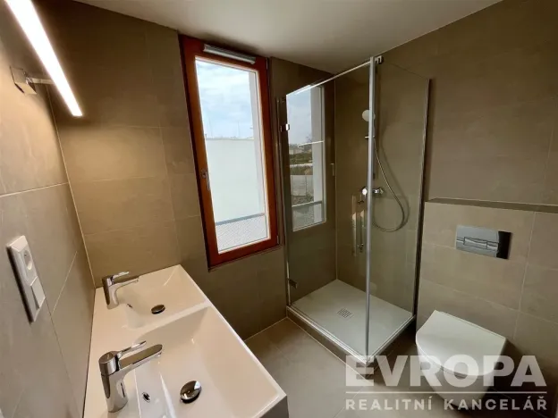 Prodej bytu 4+kk, Pardubice, 86 m2