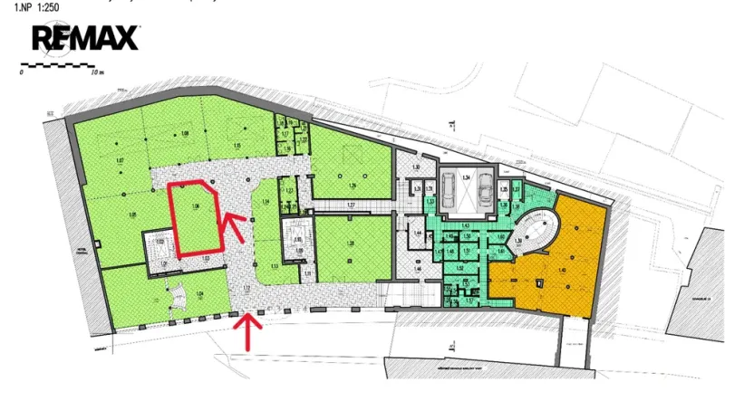 Prodej obchodního prostoru, Karlovy Vary, Divadelní náměstí, 52 m2