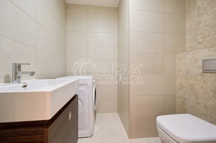 Pronájem bytu 2+kk, Praha - Podolí, Sinkulova, 47 m2