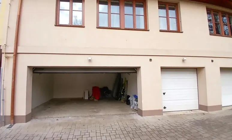 Pronájem garáže, Beroun, Náměstí Joachima Barranda, 17 m2