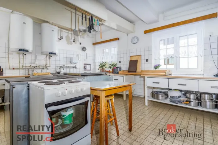 Prodej ubytování, Horní Maršov, Promenáda, 620 m2