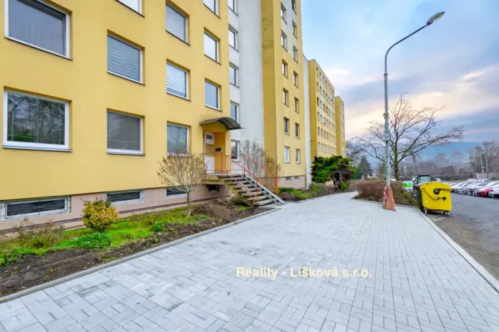 Pronájem bytu 3+1, Ústí nad Labem - Ústí nad Labem-centrum, Na Spádu, 75 m2