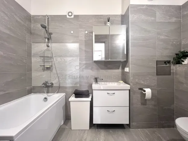 Pronájem bytu 2+1, Praha - Krč, Višňová, 56 m2