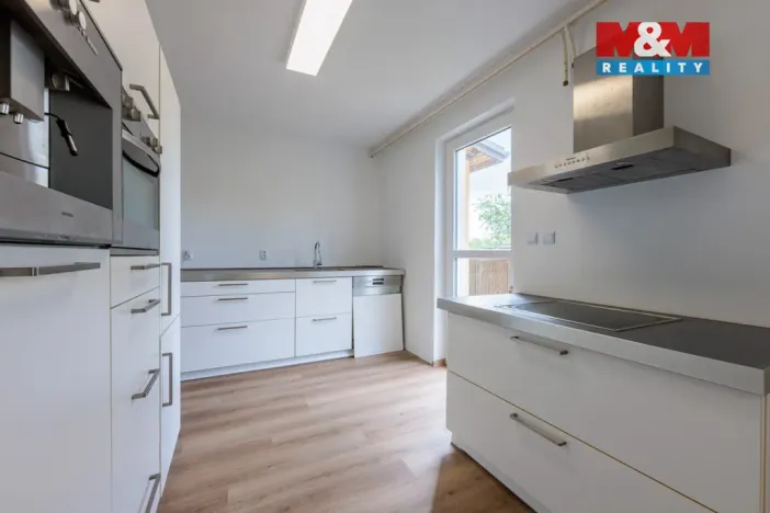 Prodej rodinného domu, Karlovy Vary - Bohatice, Na Stezce, 182 m2