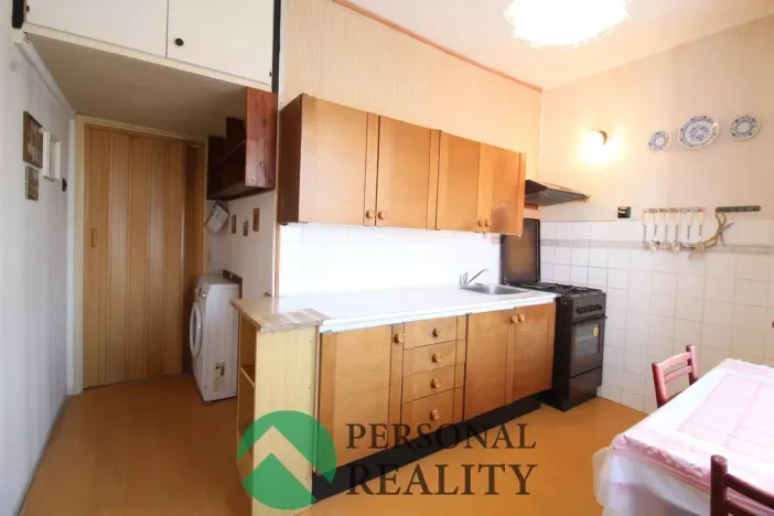 Pronájem bytu 2+1, Karlovy Vary, Hybešova, 56 m2